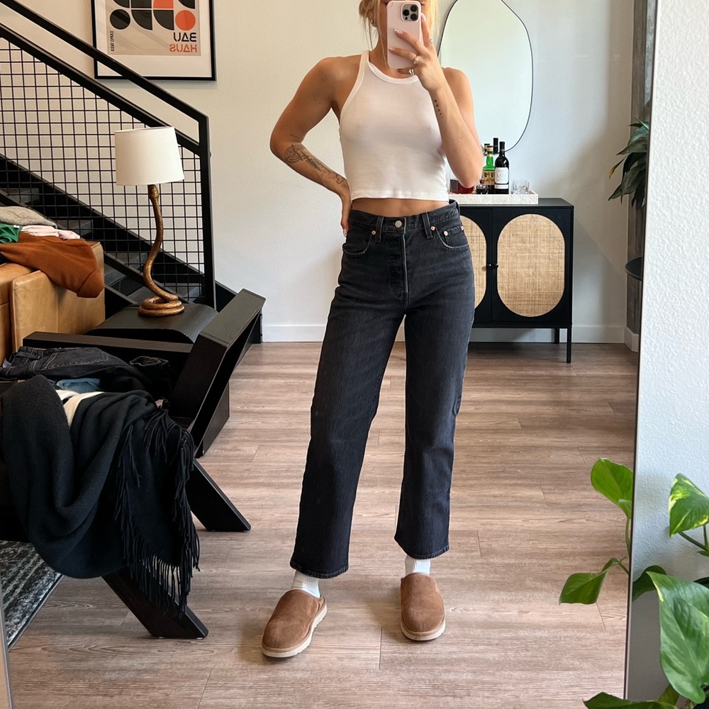 Levi’s Ribcage Ankle Straight